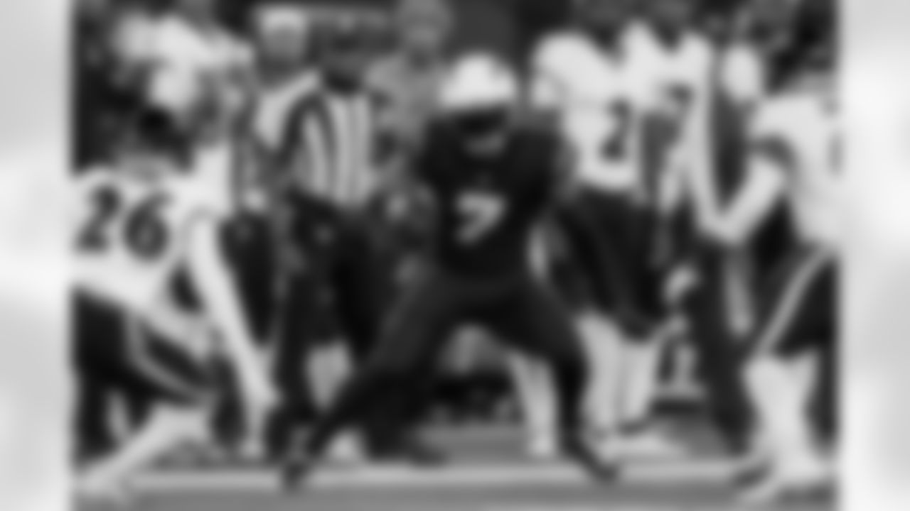 The Los Angeles Chargers play the Baltimore Ravens on Sunday, November 26, 2023 at SoFi Stadium in Inglewood, CA.
[FINAL SCORE: BAL 20 - LAC 10]