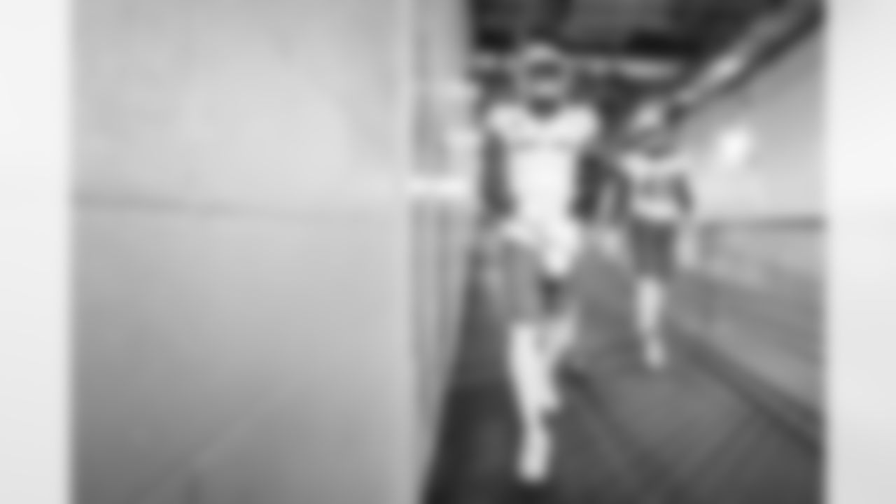 OLB Khalil Mack (52)