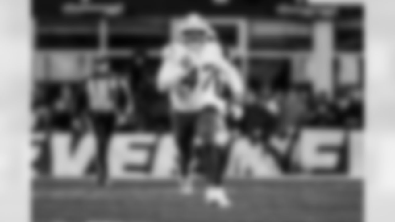 Take a look at the best photos of Chargers 2026 free agent Josh Harris