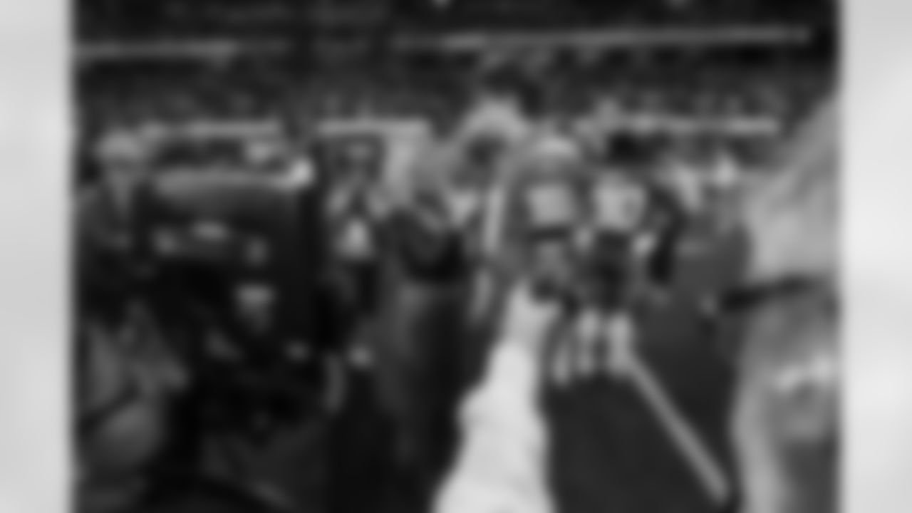 QB Justin Herbert (10)