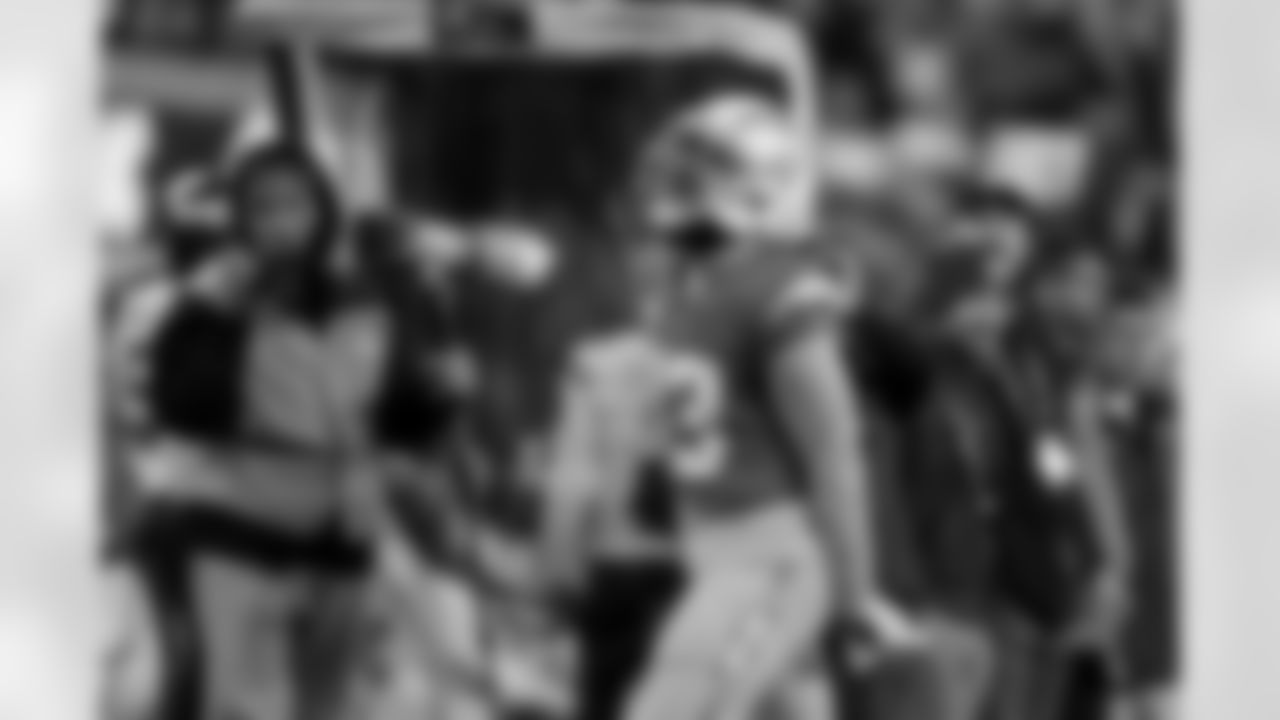 The Los Angeles Chargers play the New York Jets on Monday, November 6, 2023 at MetLife Stadium in East Rutherford, NJ.
[FINAL SCORE: LAC 27 - NYJ 6]

** This catch pushed Keenan Allen over 10,000 receiving yards for his career