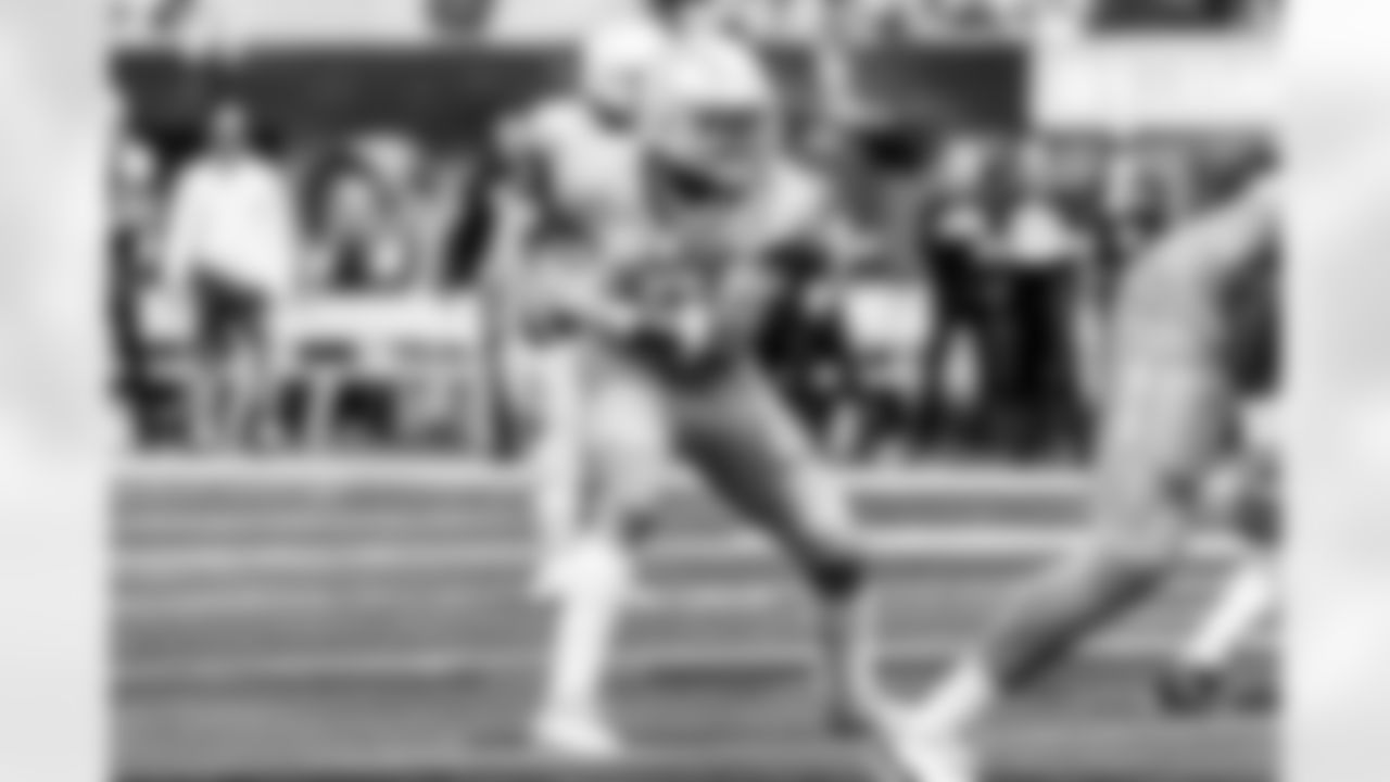 The Los Angeles Chargers play the Las Vegas Raiders on Sunday, September 8, 2024 at SoFi Stadium in Inglewood, CA.
[FINAL SCORE: LAC 22 - LV 10]