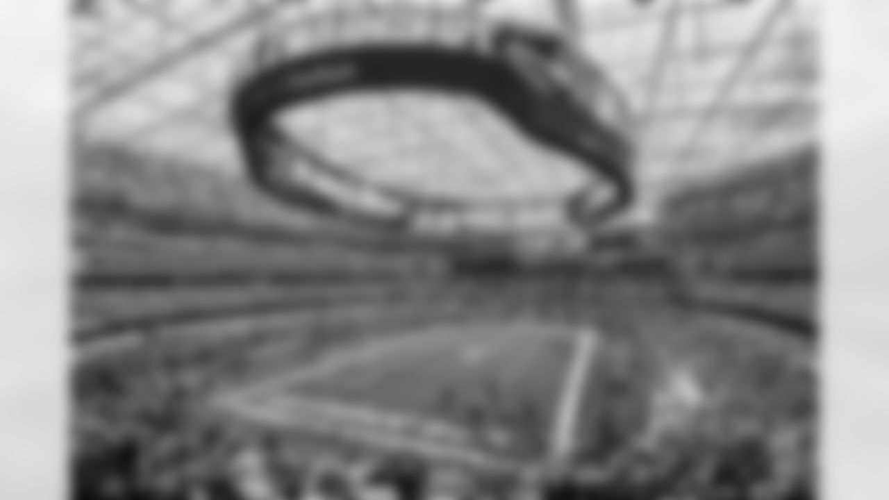 The Los Angeles Chargers play the Las Vegas Raiders on Sunday, September 8, 2024 at SoFi Stadium in Inglewood, CA.
[FINAL SCORE: LAC 22 - LV 10]