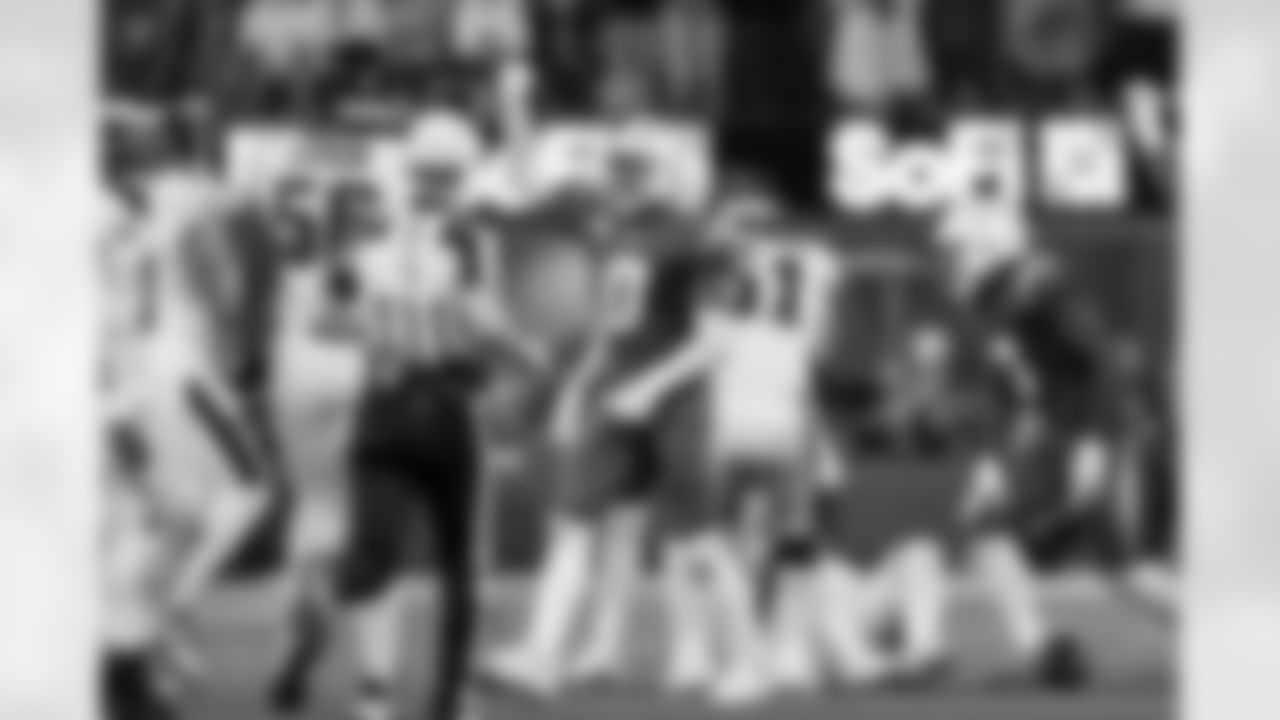 LB Daiyan Henley (0)