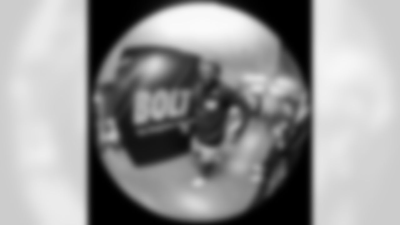 Check out the best shots from the Chargers Week 13 matchup against the Raiders!