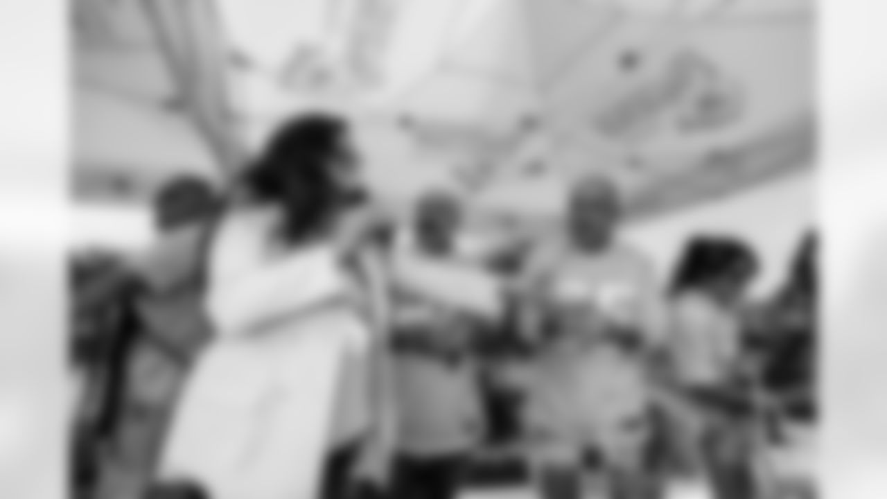 The Los Angeles Chargers play the Denver Broncos on Sunday, September 21, 2025 at SoFi Stadium in Inglewood, CA.
[FINAL SCORE: LAC 23 - DEN 20]