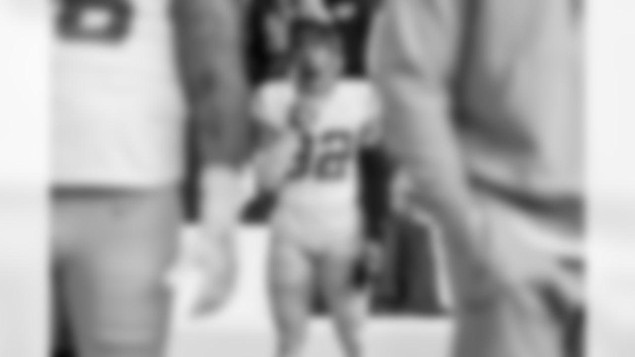 The Los Angeles Chargers play the Denver Broncos on Sunday, December 31, 2023 at Empower Field at Mile High in Denver, CO.
[FINAL SCORE: DEN 16 - LAC 9]