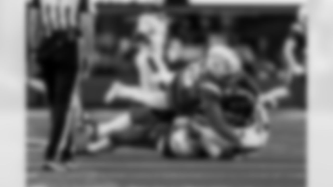 Take a look back at the best photos of Tuli Tuipulotu's 2025 campaign.