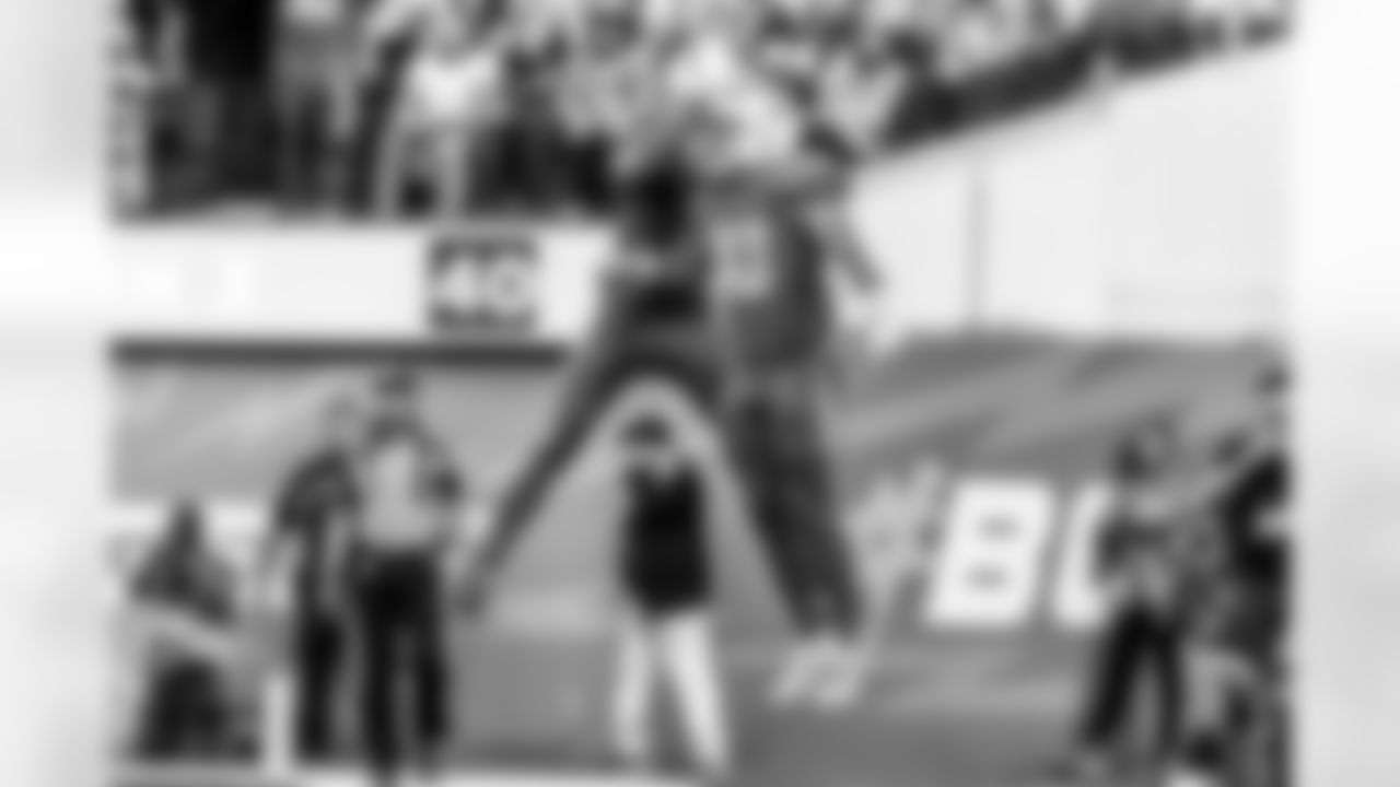 The Los Angeles Chargers play the Denver Broncos on Sunday, December 10, 2023 at SoFi Stadium in Inglewood, CA.
[FINAL SCORE: DEN 24 - LAC 7]