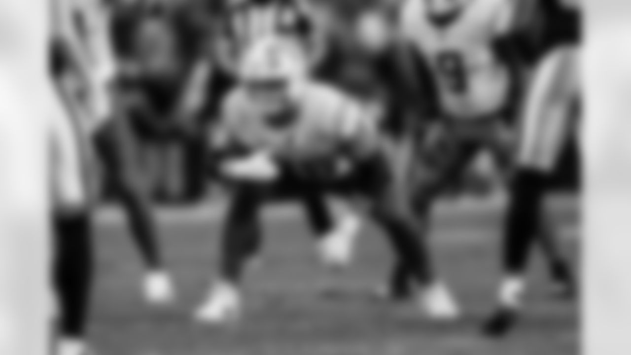 Check out the best shots from the Chargers Week 2 matchup against the Raiders!