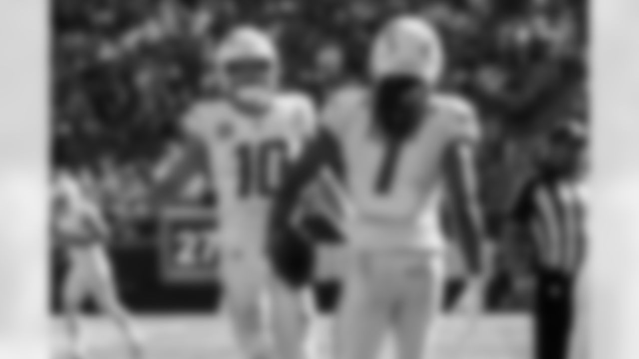 Take a look back at the best photos of Justin Herbert's 2025 campaign.