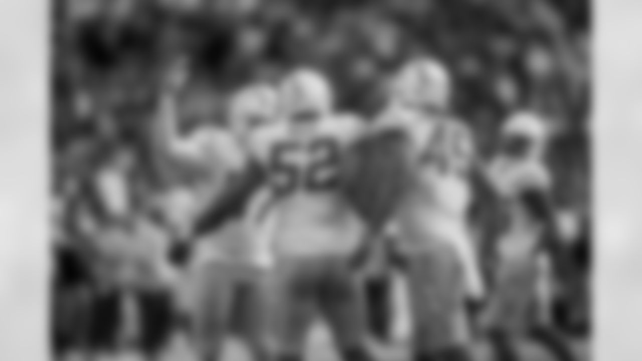 The Los Angeles Chargers play the Denver Broncos on Sunday, December 31, 2023 at Empower Field at Mile High in Denver, CO.
[FINAL SCORE: DEN 16 - LAC 9]