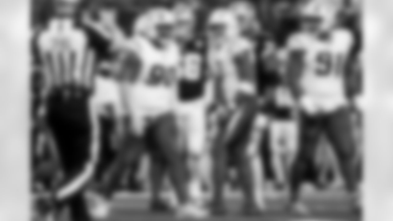 Check out the best shots from the Chargers Week 16 matchup against the Cowboys!