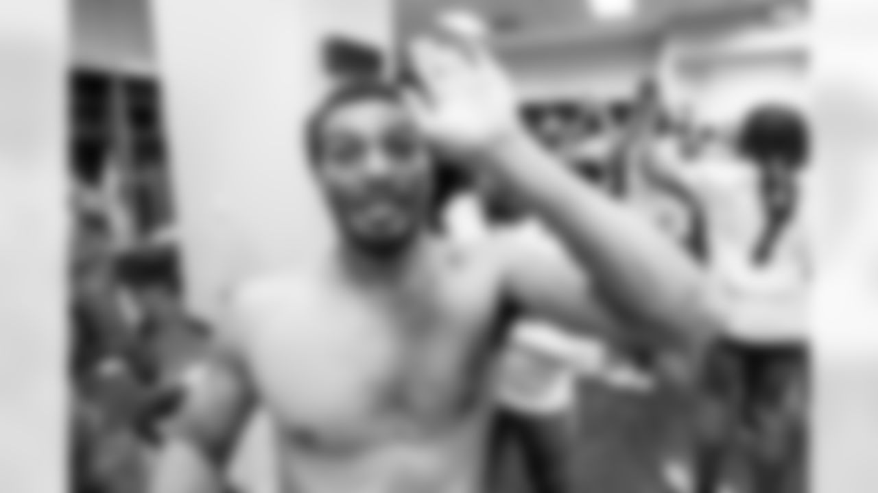 Check out the best shots from the Chargers Week 16 matchup against the Cowboys!