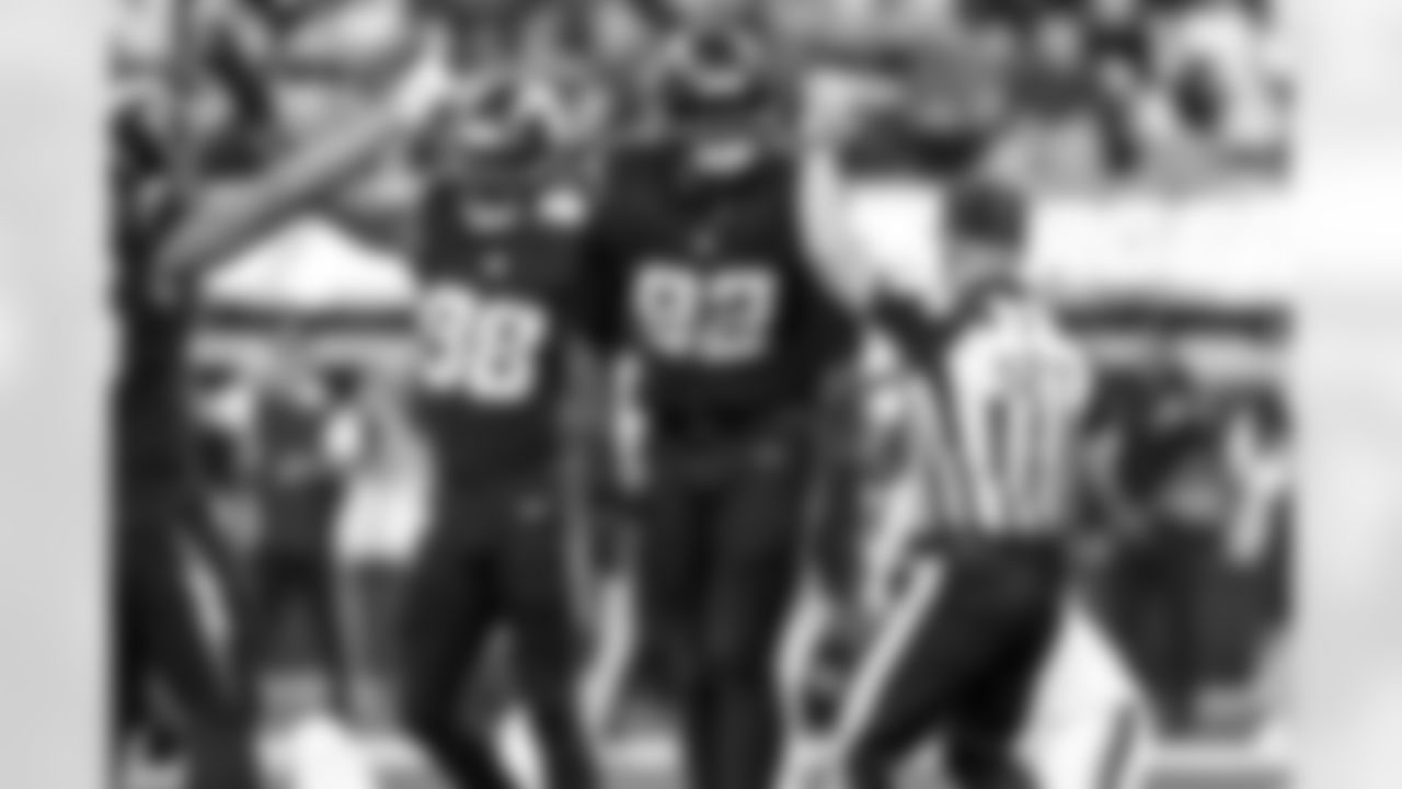 DL Justin Eboigbe (92)