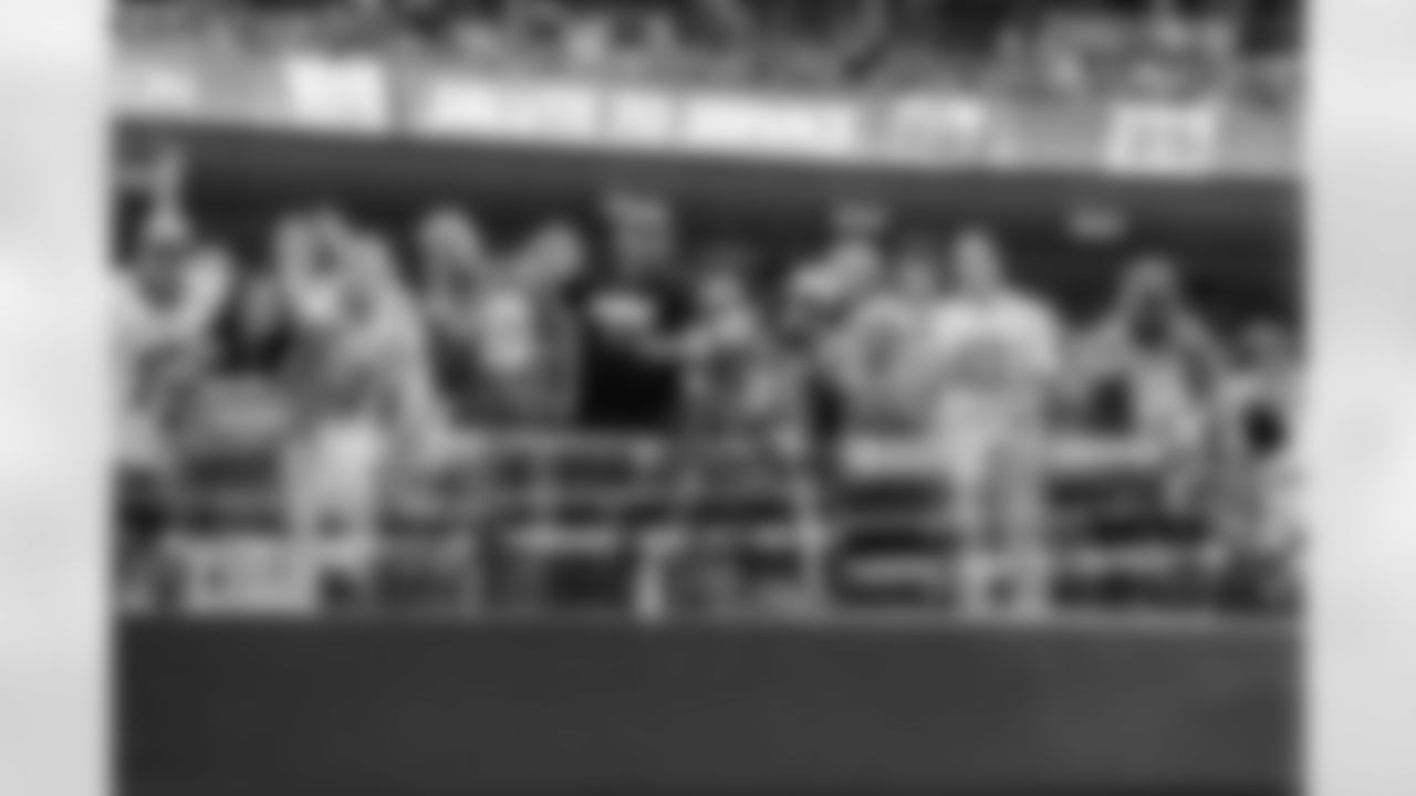 The Los Angeles Chargers play the Tennessee Titans on Sunday, November 10, 2024 at SoFi Stadium in Inglewood, CA.
[FINAL SCORE: LAC 27 - TEN 17]