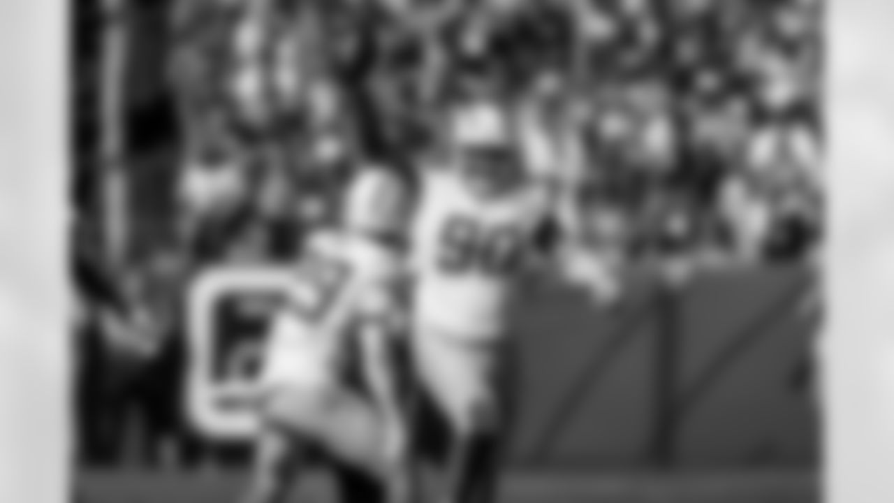 The Los Angeles Chargers play the Denver Broncos on Sunday, October 13, 2024 at Empower Field at Mile High in Denver, CO.
[FINAL SCORE: LAC 23 - DEN 16]