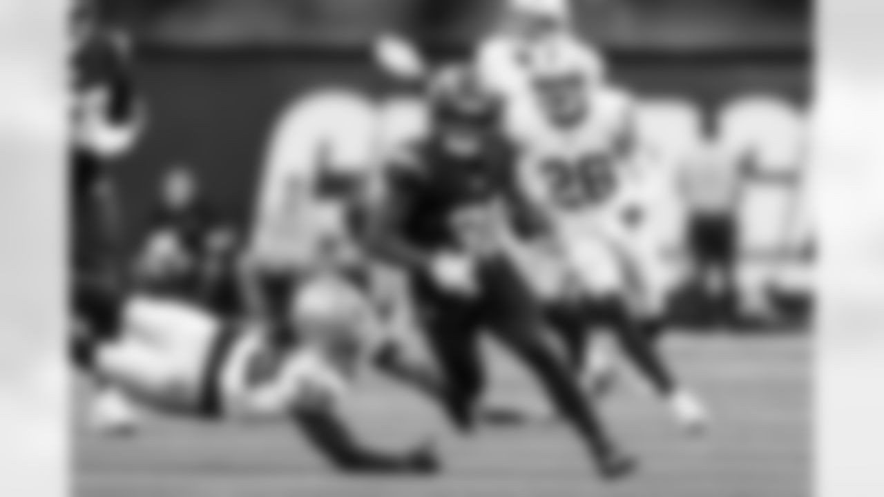 RB Kimani Vidal (30)