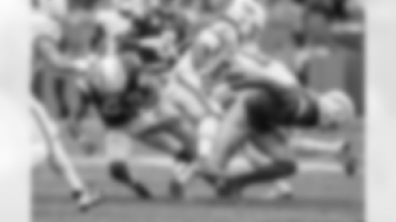 Check out the best shots from the Chargers Week 6 matchup against the Dolphins!