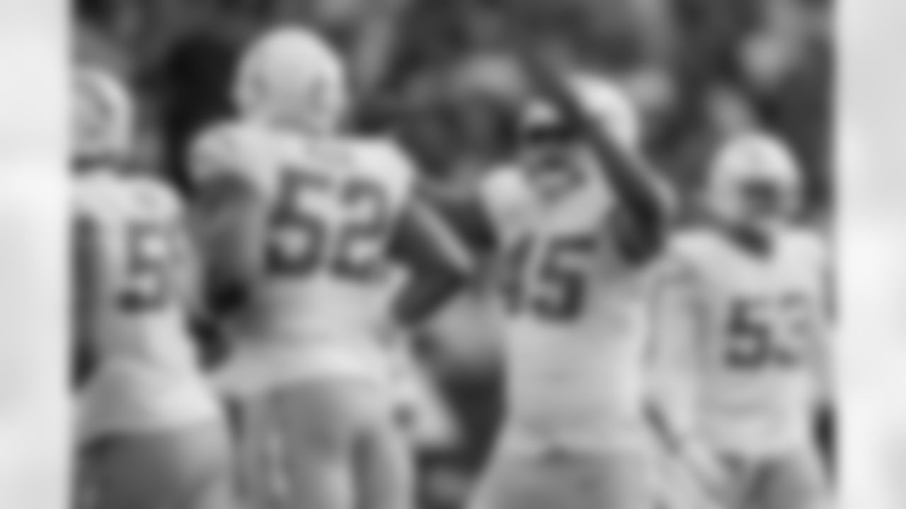 The Los Angeles Chargers play the Denver Broncos on Sunday, December 31, 2023 at Empower Field at Mile High in Denver, CO.
[FINAL SCORE: DEN 16 - LAC 9]