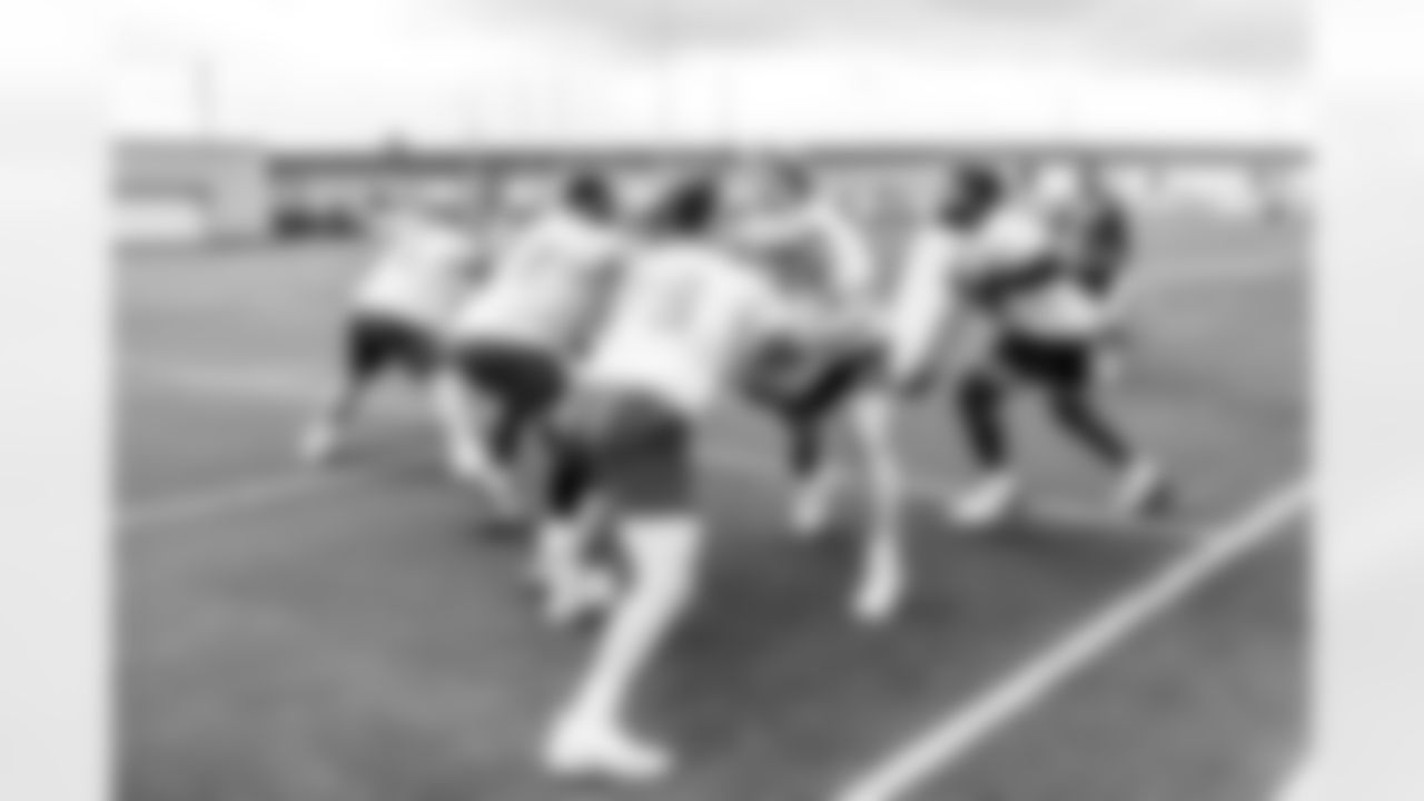 Los Angeles Chargers players participate in Phase 2 of the offseason program on Monday, May 5, 2025 at The Bolt in El Segundo, CA.