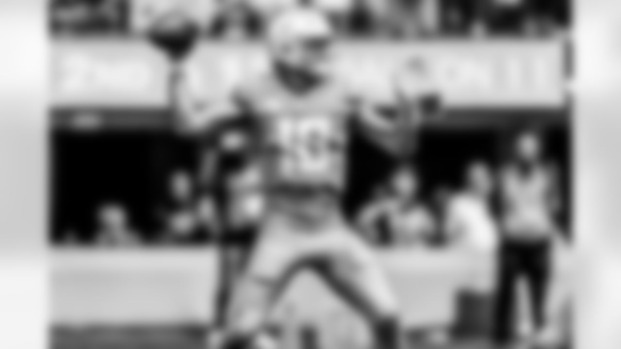 The Los Angeles Chargers play the Las Vegas Raiders on Sunday, September 8, 2024 at SoFi Stadium in Inglewood, CA.
[FINAL SCORE: LAC 22 - LV 10]