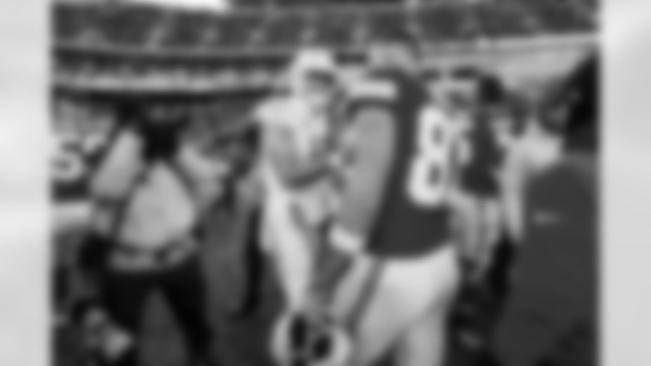 QB Justin Herbert (10)