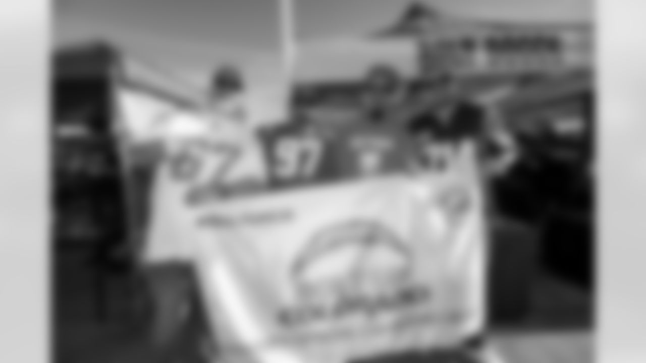 The Los Angeles Chargers play the Denver Broncos on Sunday, December 10, 2023 at SoFi Stadium in Inglewood, CA.
[FINAL SCORE: DEN 27 - LAC 7]