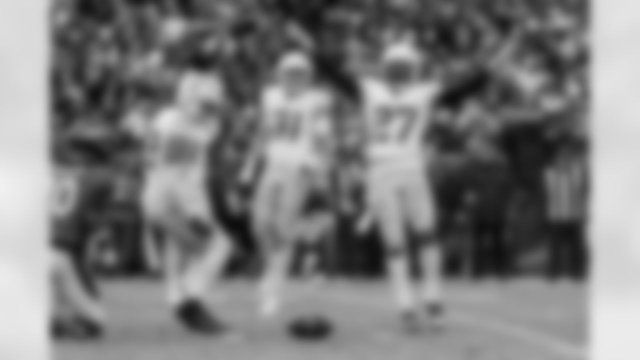 The Los Angeles Chargers play the Denver Broncos on Sunday, December 31, 2023 at Empower Field at Mile High in Denver, CO.
[FINAL SCORE: DEN 16 - LAC 9]