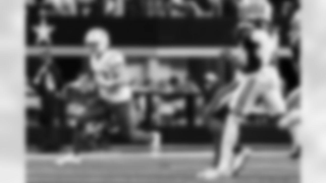 Check out the best shots from the Chargers Week 16 matchup against the Cowboys!