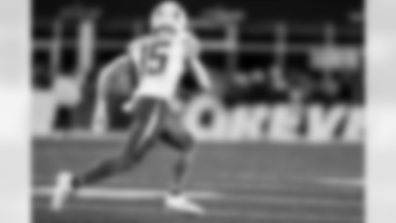 WR Ladd McConkey (15)