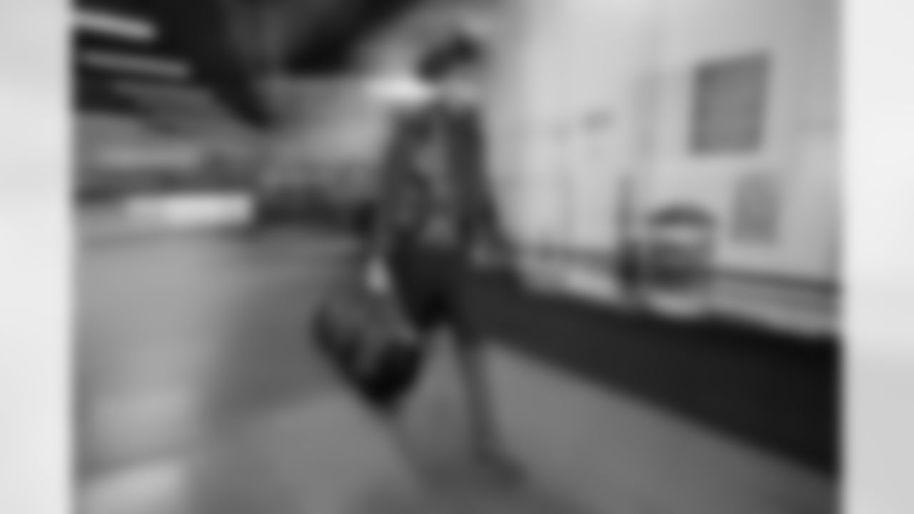 The Los Angeles Chargers play the Denver Broncos on Sunday, December 31, 2023 at Empower Field at Mile High in Denver, CO.
[FINAL SCORE: DEN 16 - LAC 9]