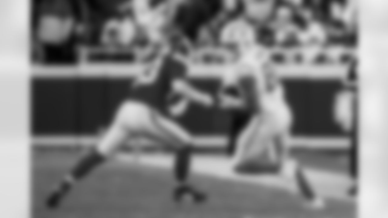 Check out the best shots from the Chargers Week 15 matchup against the Chiefs!