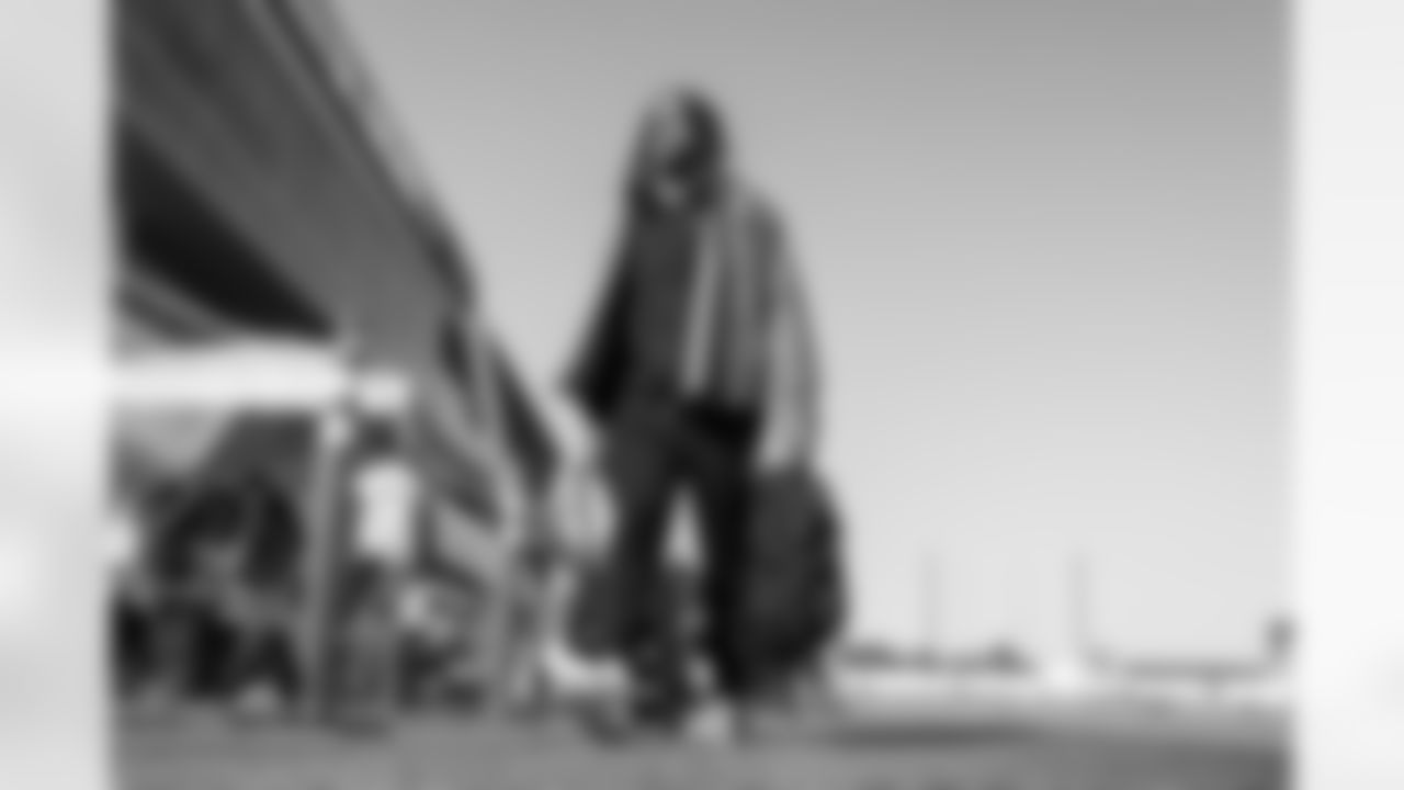 S Kendall Williamson (40)