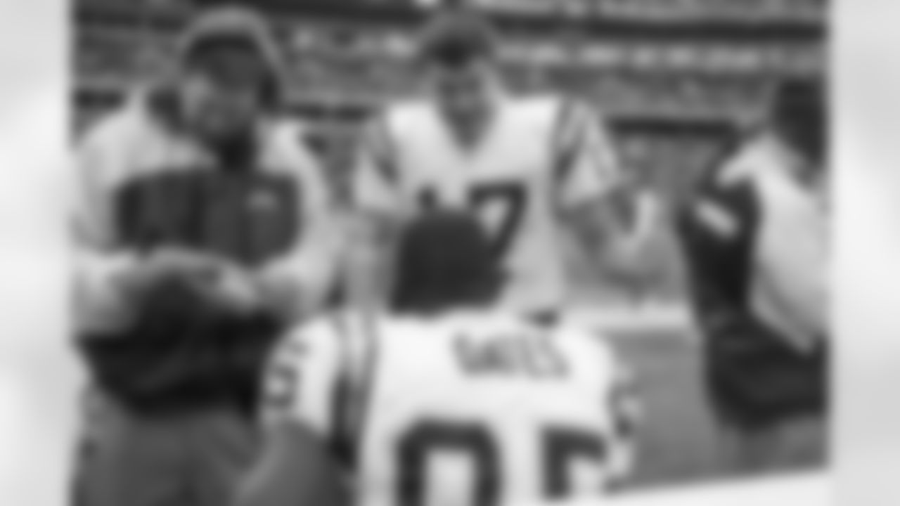 The San Diego Chargers play the Cincinnati Bengals on Sunday, November 12, 2006 at Paul Brown Stadium in Cincinnati, Ohio. 
[FINAL SCORE: SD 49 - CIN 41]