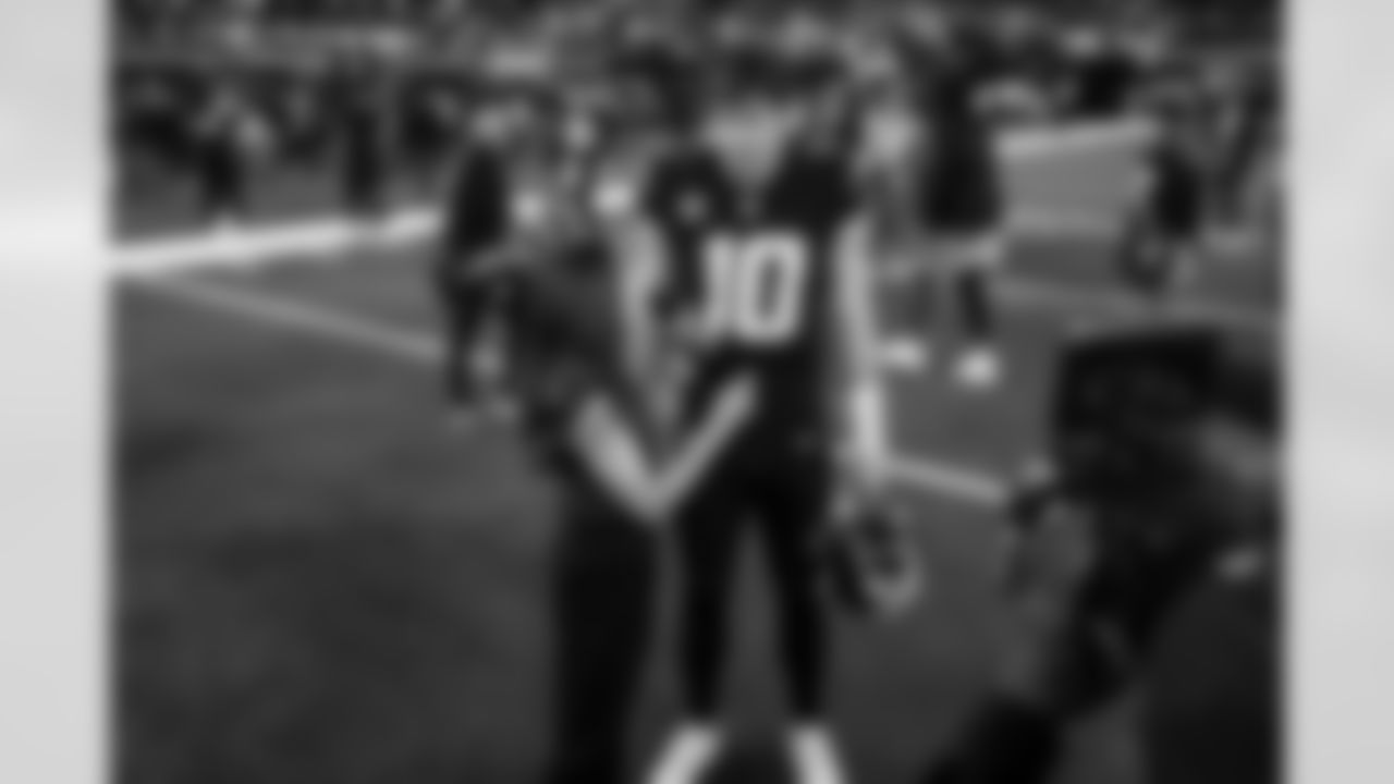 QB Justin Herbert (10)