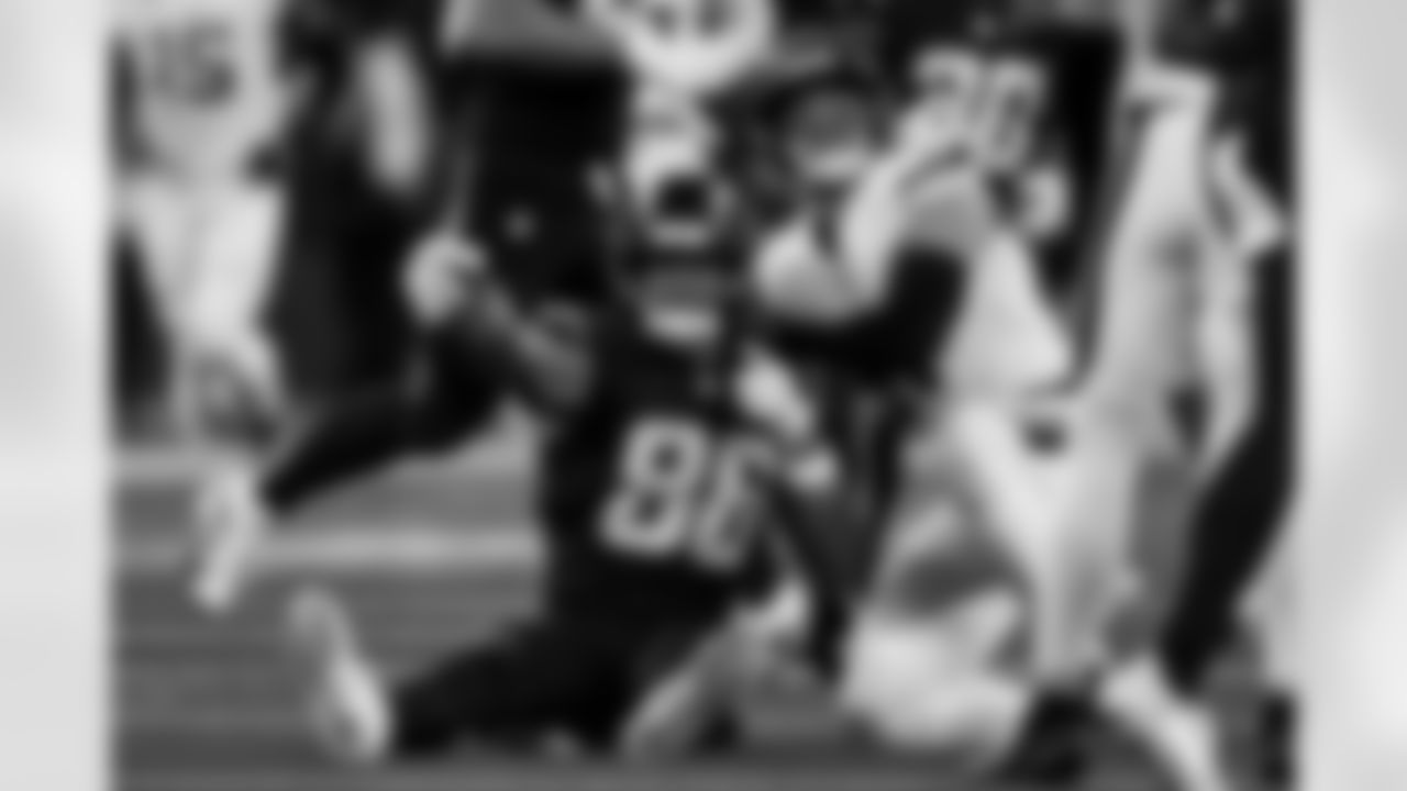 Take a look back at the best photos of the Chargers 2025 draft class in their inaugural NFL campaign.