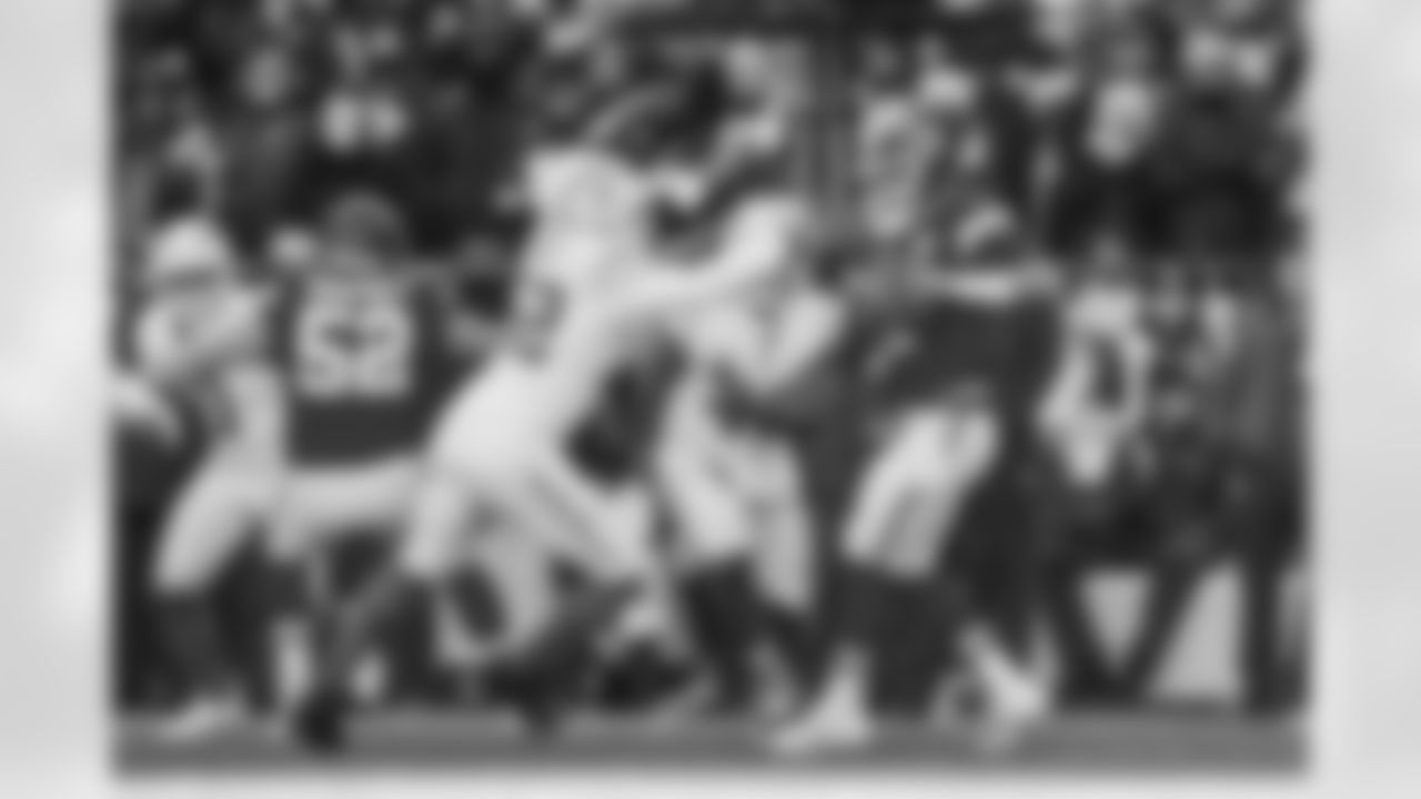 OLB Khalil Mack (52)