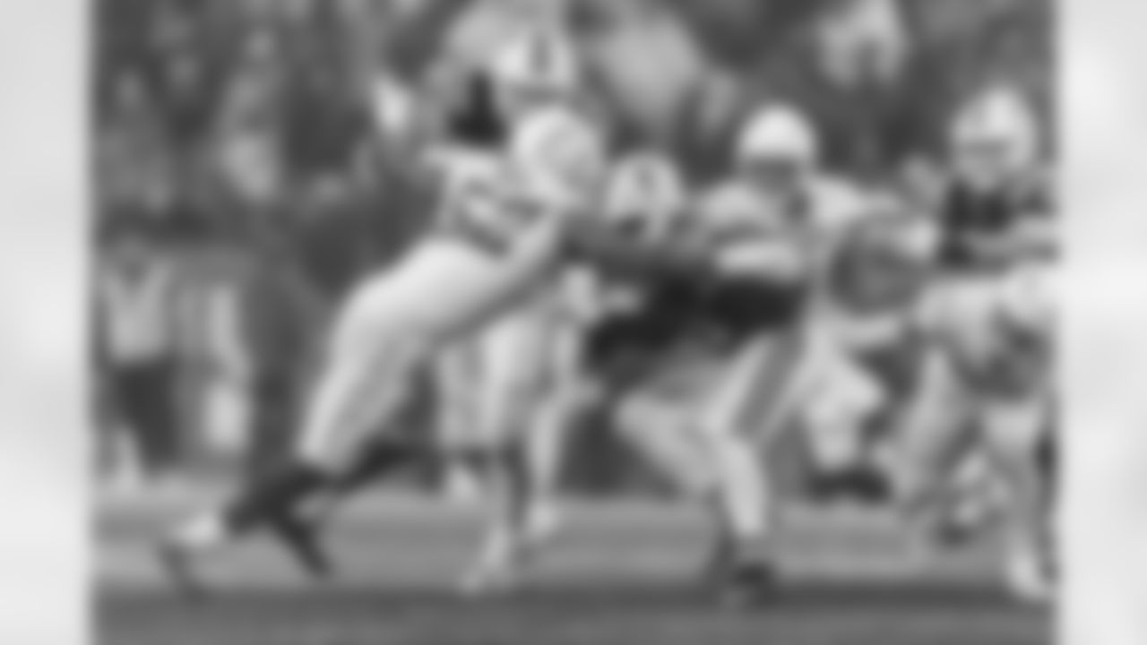 The Los Angeles Chargers play the New England Patriots on Sunday, December 3, 2023 at Gillette Stadium in Foxborough, MA.
[FINAL SCORE: LAC 6 - NE 0]