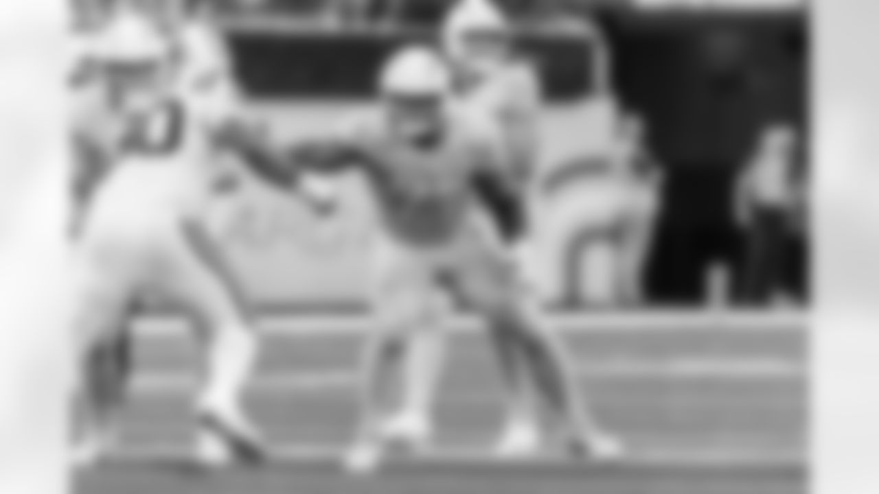 Take a look at the best photos of Chargers 2026 free agent Zion Johnson