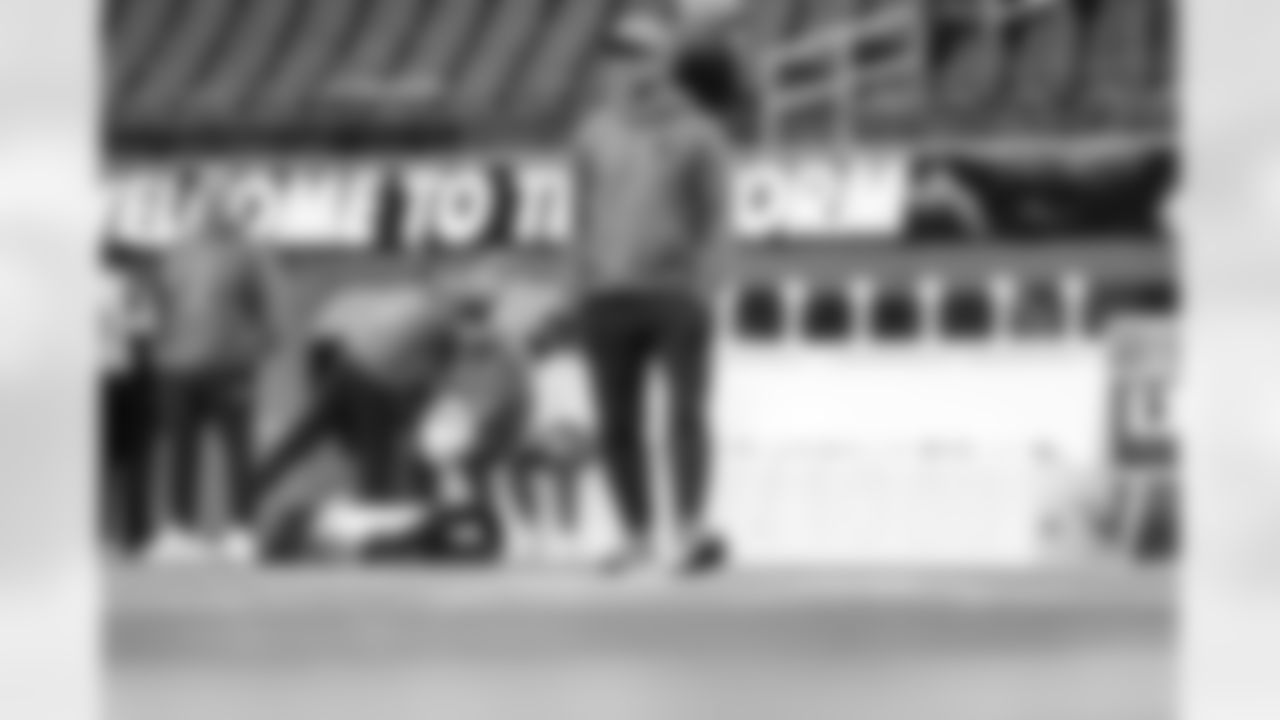 Defensive Coordinator Jesse Minter