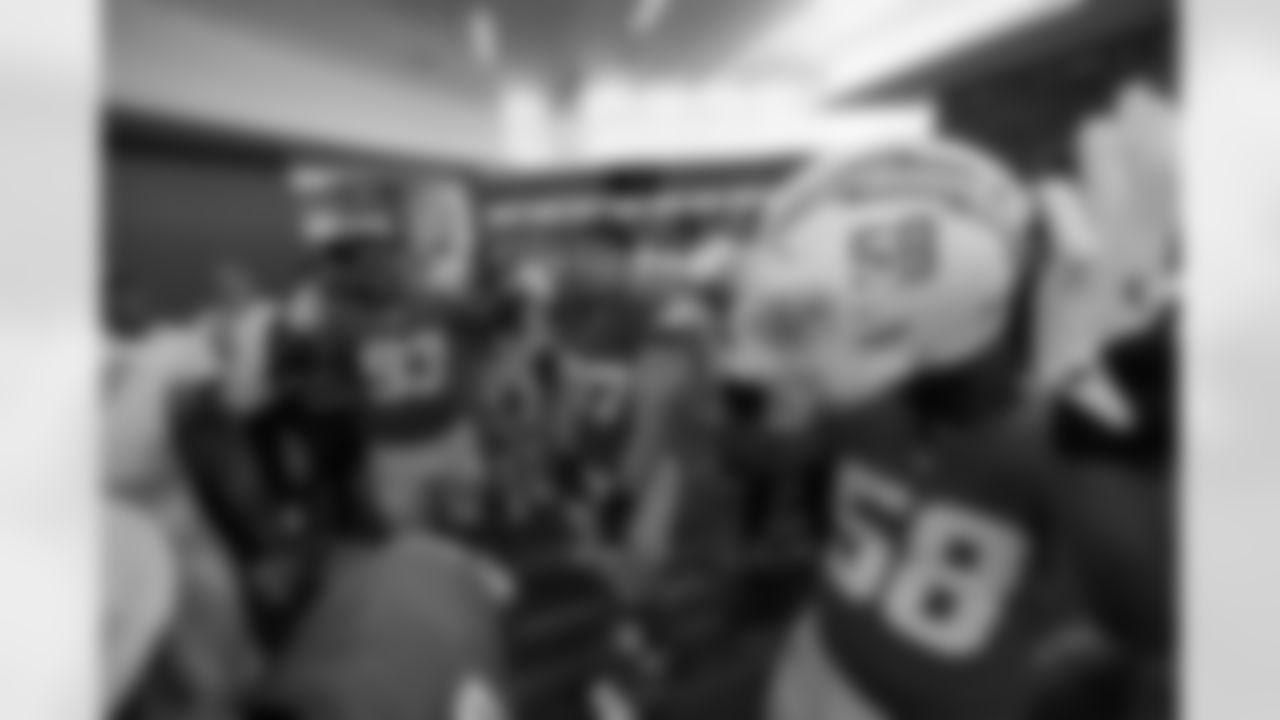 The Los Angeles Chargers play the Las Vegas Raiders on Sunday, September 8, 2024 at SoFi Stadium in Inglewood, CA.
[FINAL SCORE: LAC 22 - LV 10]