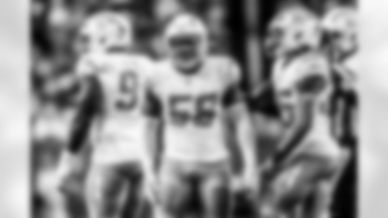 Take a look back at the Chargers Week 18 matchup with the Broncos in monochrome.