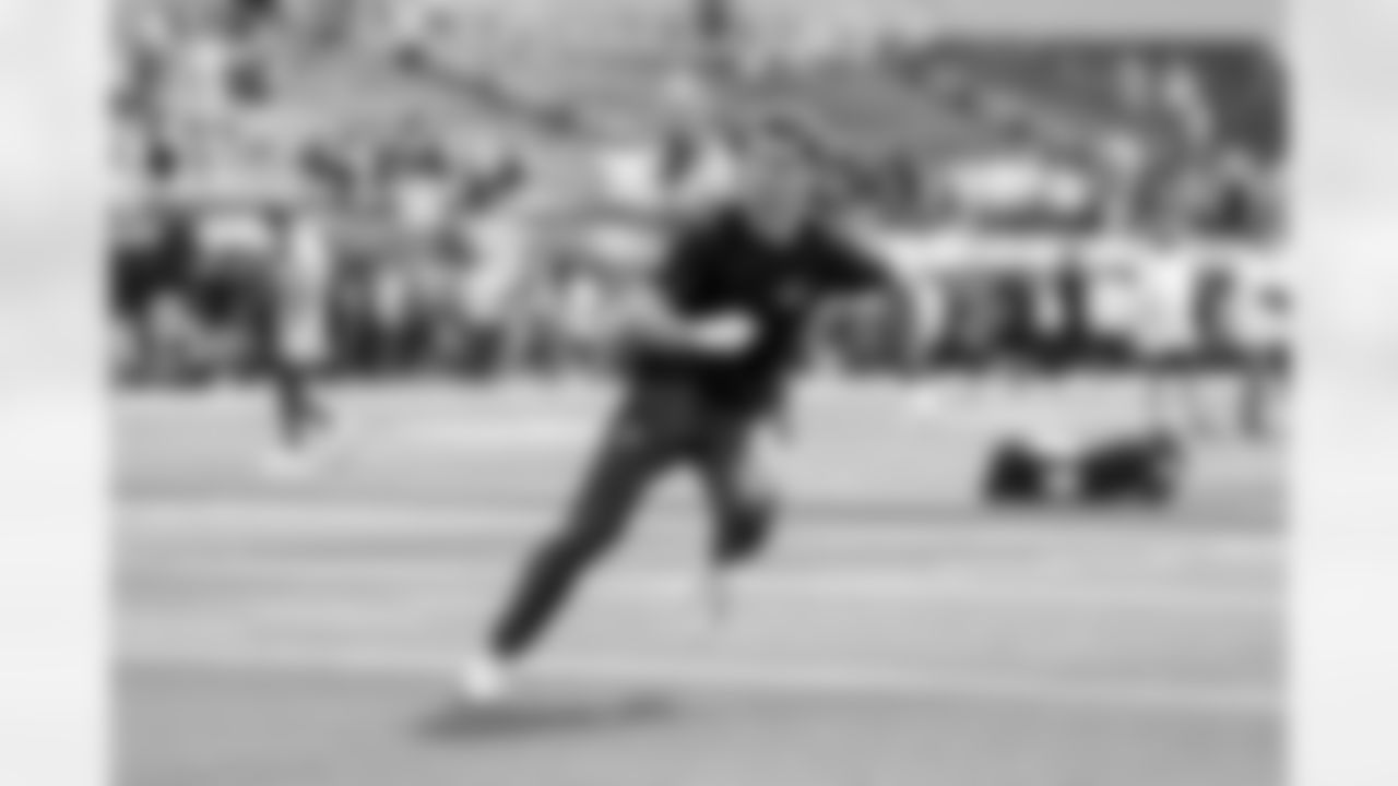 WR Ladd McConkey (15)