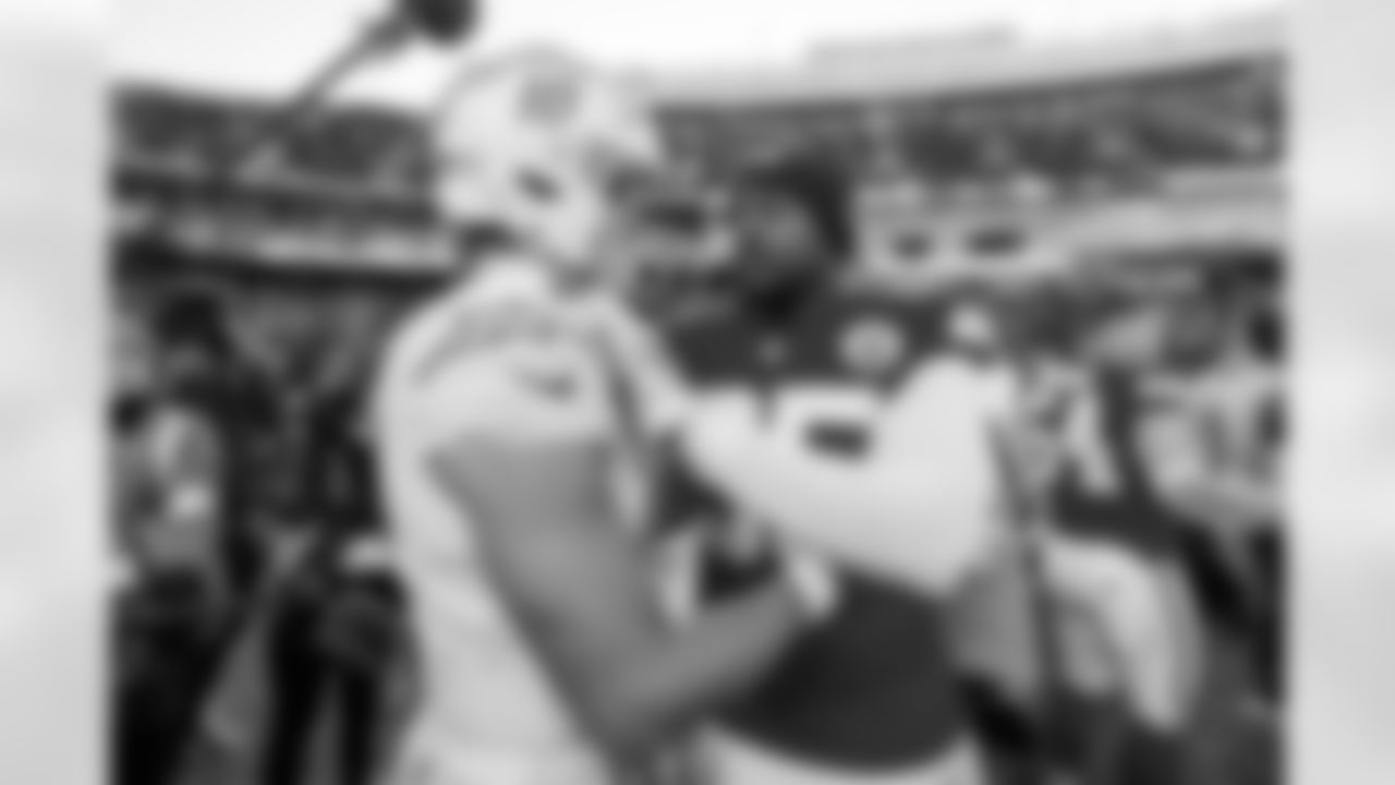 Check out the best shots from the Chargers Week 15 matchup against the Chiefs!