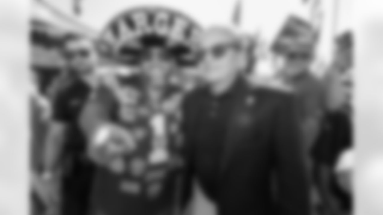 The Los Angeles Chargers play the Kansas City Chiefs on Sunday, September 29, 2024 at SoFi Stadium in Inglewood, CA.
[FINAL SCORE: KC 17 - LAC 10]