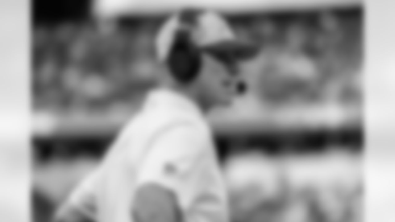 The Los Angeles Chargers play the Tennessee Titans on Sunday, November 10, 2024 at SoFi Stadium in Inglewood, CA.
[FINAL SCORE: LAC 27 - TEN 17]