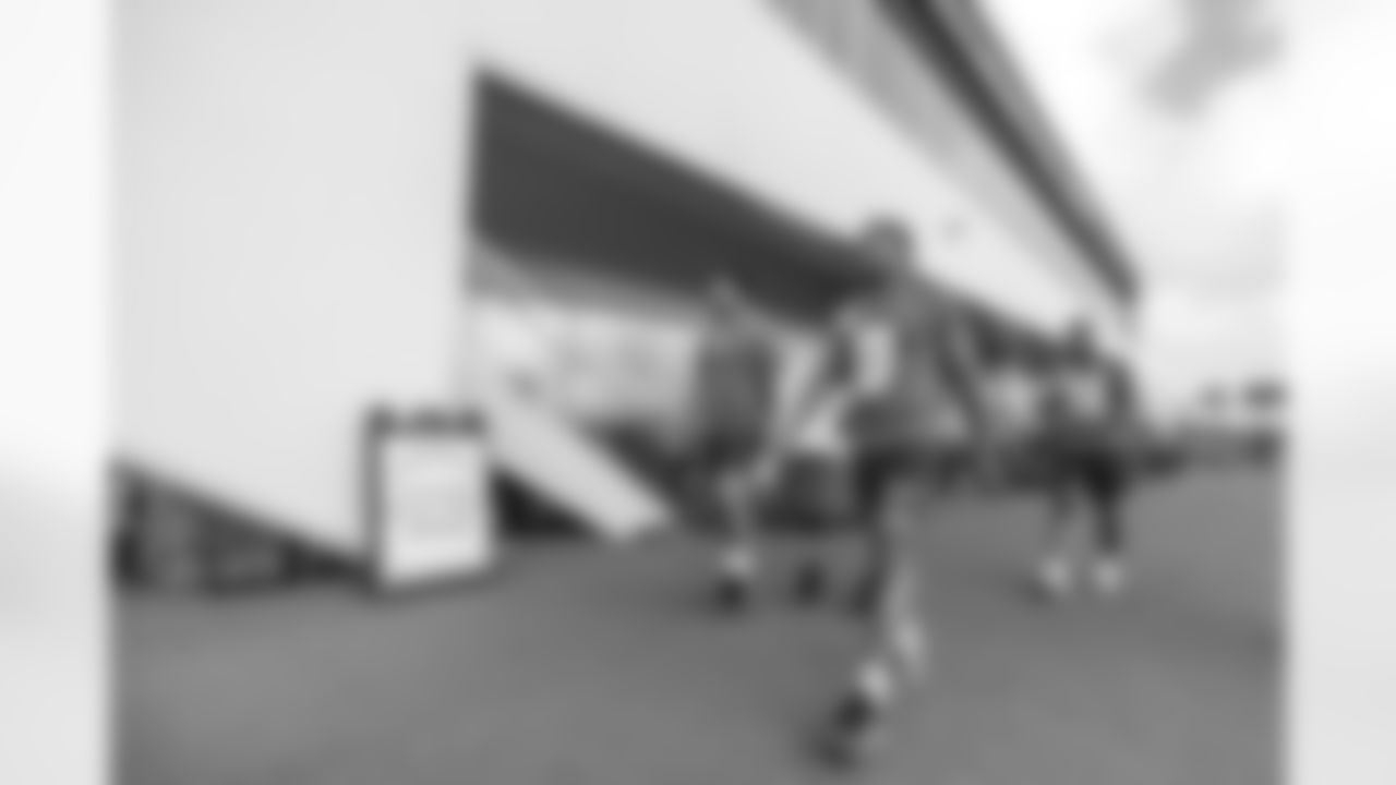 Los Angeles Chargers players participate in Phase 2 of the offseason program on Monday, May 12, 2025 at The Bolt in El Segundo, CA.