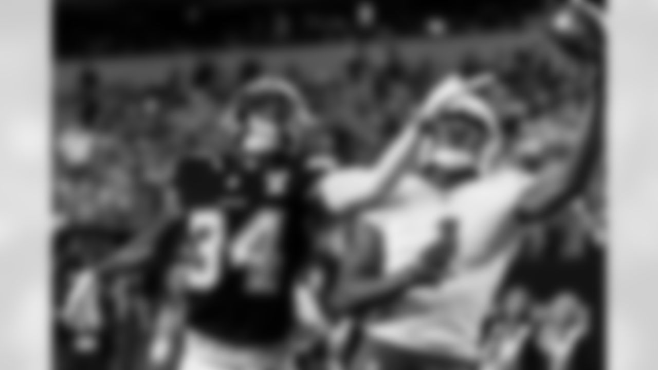 Check out the best shots from the Chargers Week 16 matchup against the Cowboys!