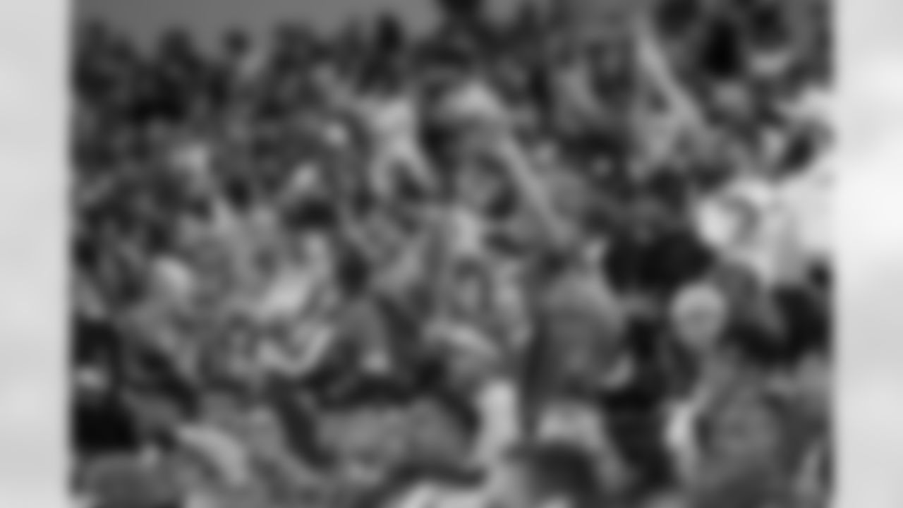 The Los Angeles Chargers play the Dallas Cowboys on Monday, October 16, 2023 at SoFi Stadium in Inglewood, CA.
[FINAL SCORE: DAL 20 - LAC 17]